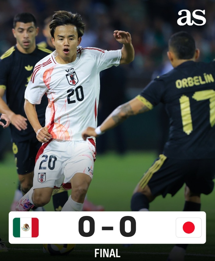 貴重 日本代表 三笘 久保建英トレーニングウェア上Sサイズ下Mサイズ