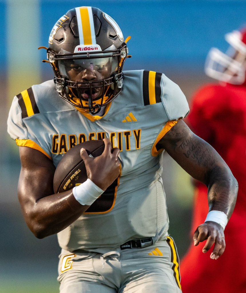 2026 (@GCCC_FOOTBAL) JUCO QB <a href="/JaydynSisk/">Jaydyn Sisk .🥋</a> passed for 143 yds + 1 TD &amp; rushed for 105 yds + 3 TDs vs Navarro JUCO