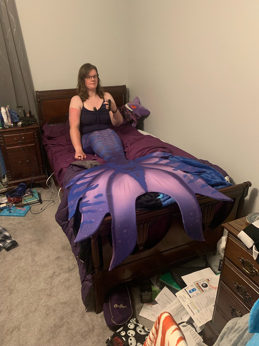 Shadowknowing's tweet image. Fresh new tail