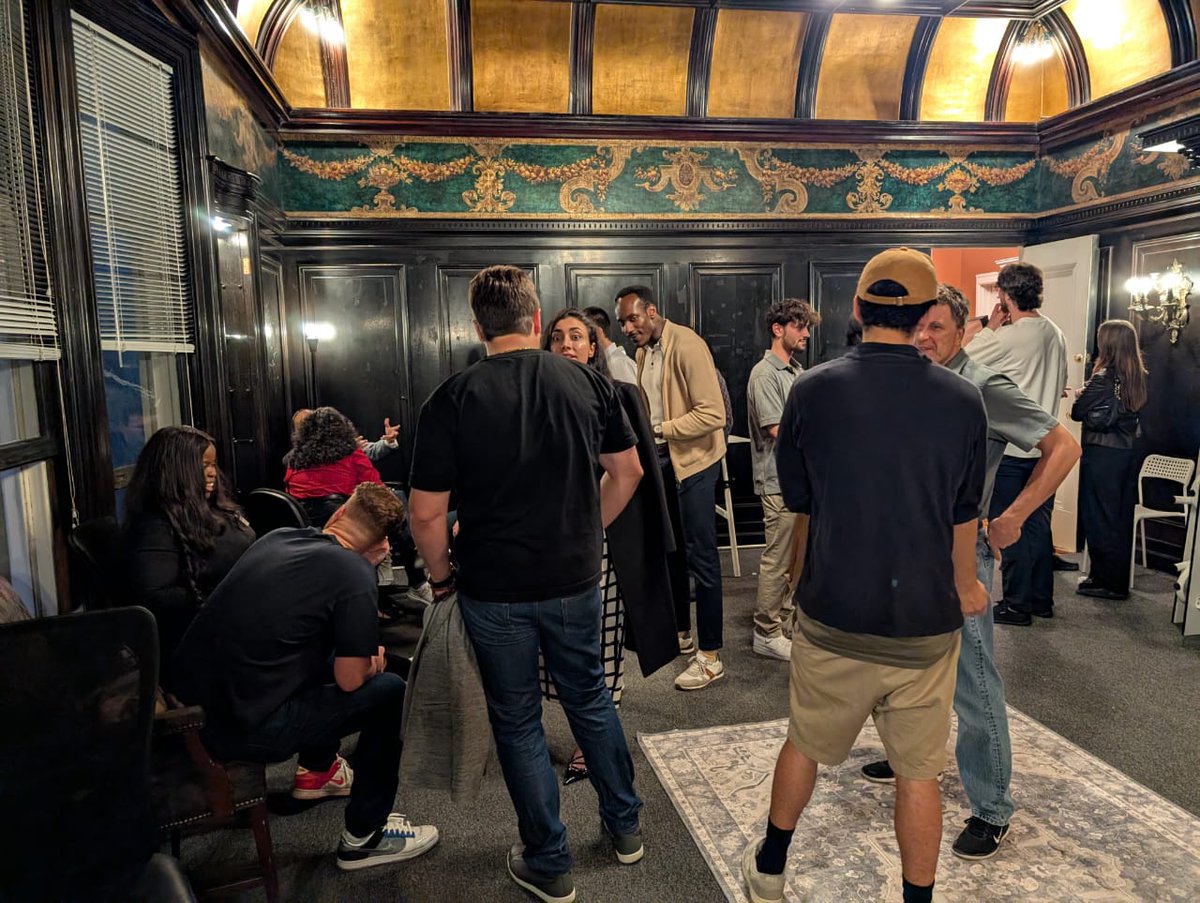 skvreddy's tweet image. #SF Diaries - Day 13  🍽️🍷

Kicked off #TechWeekend with the dinner event. 

#VC turnout was thin, venue crowded… so I stepped out with an @Xsolla leader for a quieter meal.

Funny enough — went to Tech Weekend dinner… ended up having a better one outside. 😅

#SFDiaries…