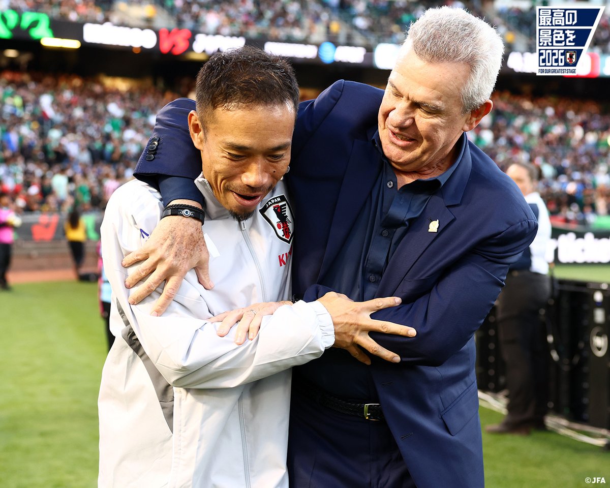 🔹𝗦𝗔𝗠𝗨𝗥𝗔𝗜 𝗕𝗟𝗨𝗘🔹

『再会』
🇯🇵#長友佑都 選手 ×#ハビエル・アギーレ 監督🇲🇽

#最高の景色を #SAMURAIBLUE