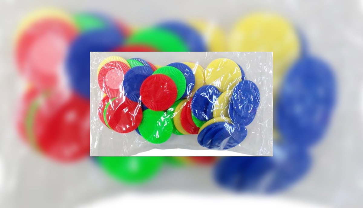 Tan solo somos Fichas y Peones, de toda la mediocridad, criminalidad, y de, ladrones… Políticos. 

Pero, ¿nosotros somos distintos?.. Sobre todo, en lo de mediocres. 

Pues la respuesta es, no, creo que no, definitivamente, no… No, no lo somos. 

Diego Bürkle Solórzano.🖌️