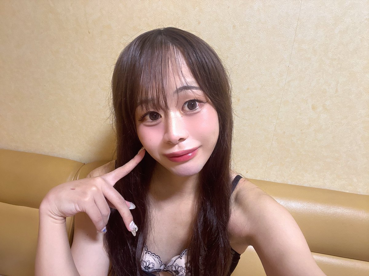 写真よりも実物の方が可愛いって褒められるの嬉しい☺️🫶

#ニューハーフ好きと繋がりたい 
#ニューハーフ #オトコノコ #男の娘 
#男の娘好きな人と繋がりたい