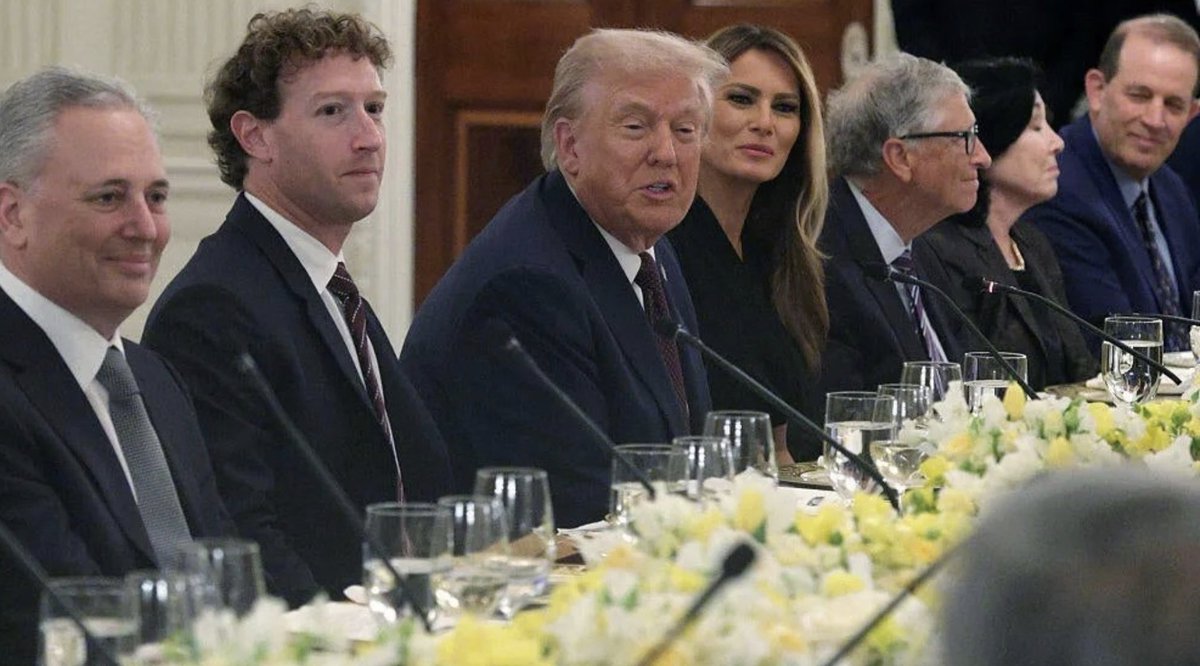 eventtimeflow's tweet image. Attendees of AI Dinner hosted at the @WhiteHouse by  @realDonaldTrump on 4 Sep 2025-

@BillGates 
@tim_cook 
@sundarpichai 
@satyanadella 
@sama 
@gdb 
@SafraCatz 
@MicronCEO
@vivek
@alexandr_wang
@rookisaacman
Mark Zuckerberg
Sergey Brin
David Limp
Shyam Sankar