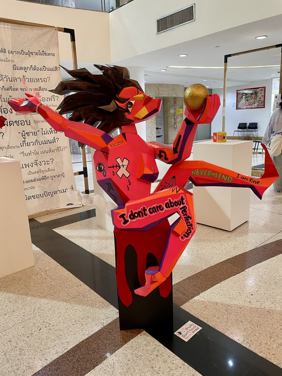 Make_It_History's tweet image. “มีผลงานที่น่าสนใจหลายชิ้น มีหรือไม่มีเมนส์ก็เข้ามาชมได้”

ไม่กี่วันที่ผ่านมาผมไปชมนิทรรศการ Moon Blood Festival: diversity of menstruation จัดโดย @Daydm_Cafe จากโพสแนะนำของคุณเชอร์มี่ สำหรับผมหัวข้อประมาณรื้อสร้างความคิดเกี่ยวกับประจำเดือนไม่ใช่เรื่องใหม่…