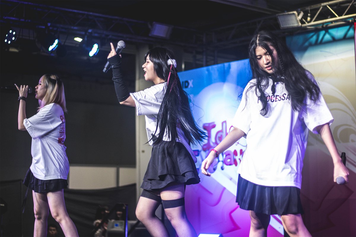 Processa_Idol's tweet photo. ผ่านไปแล้วกับโชว์แรกของ "ฝันดีนะ"
หวังว่าทุกคนจะชอบกัน
ขอบคุณทาง @IdolExchange_ ขอบคุณทาง @mbkcenterth
ที่ให้โอกาสพวกเรา
#PROCESSAidol #プロセッサー
#PanunPROCESSA
#WawaPROCESSA
#ToeyPROCESSA
#YinngPROCESSA
#idolexchange
#idxentertainment
#mbkcenter https://t.co/PXWm0ZKFyS