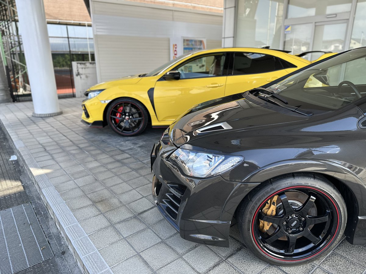 mt_power326's tweet image. そうそう見ないレアな並び
#RCB #civic #タイプR鑑定団
