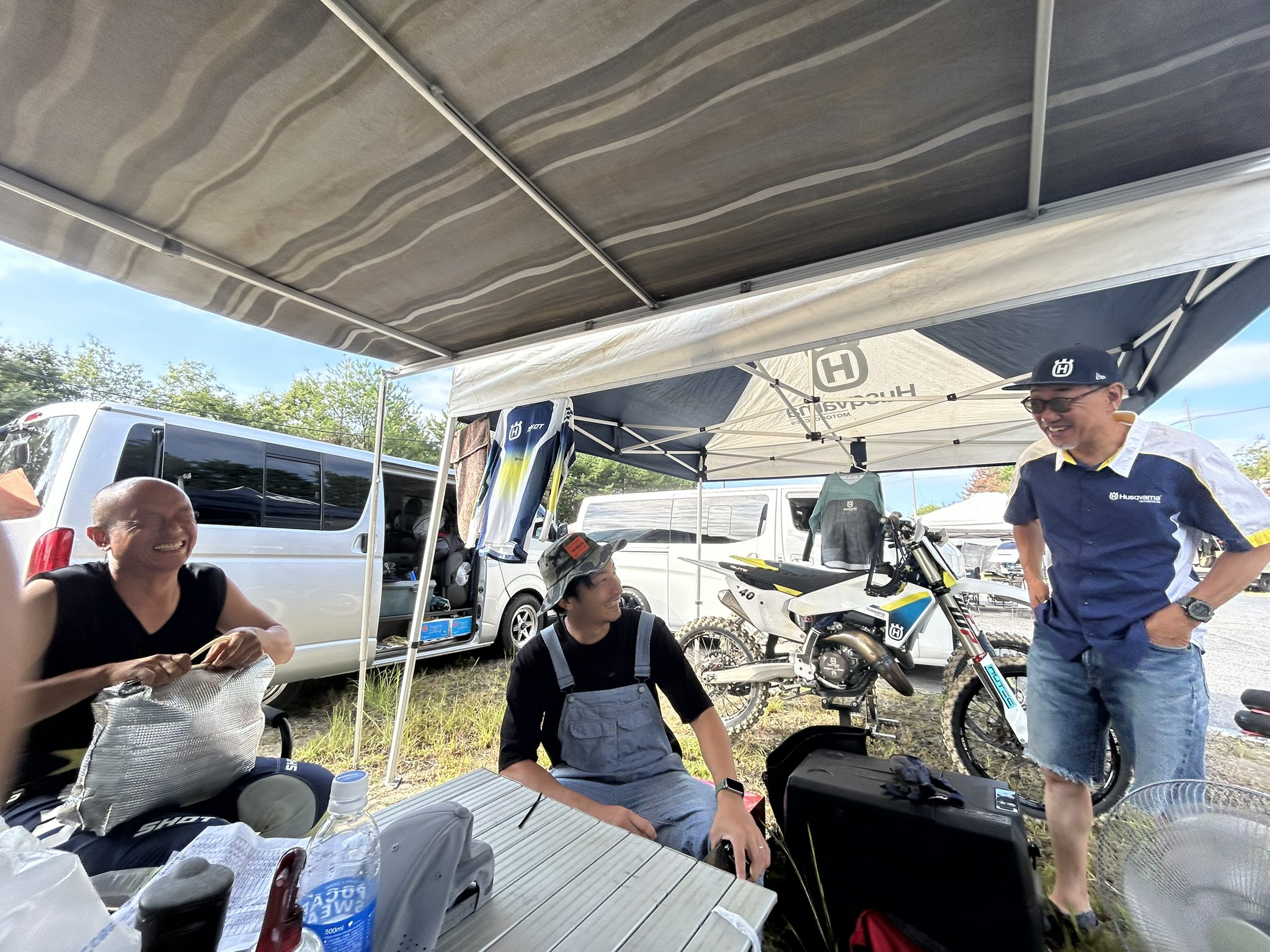 ヒラタ自動車@ハスクバーナ・Kawasaki・SURRONショップ