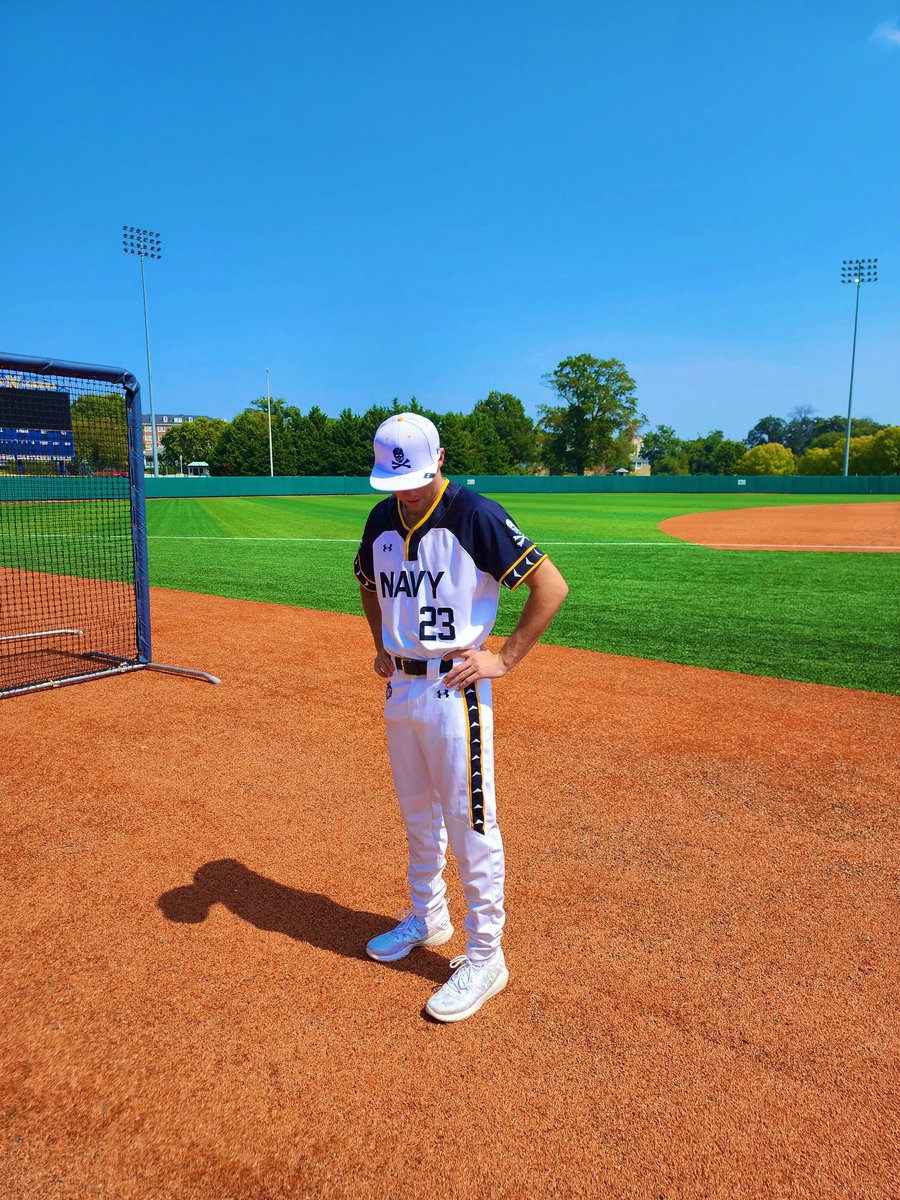 C_Flannery2027's tweet photo. I am extremely grateful for the opportunity to visit the Naval Academy⚓️⚾️. I would like to thank all of the coaches for this amazing time and great experience. https://t.co/S6Yxpqu84Z