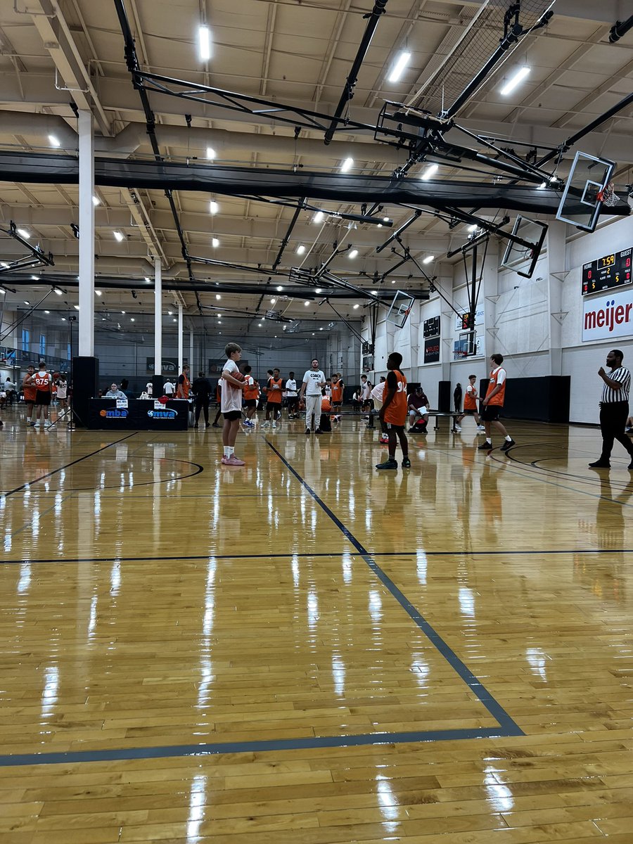 Noah30Allen2029's tweet image. Had a great time at the @PrepHoops Freshmen Showcase today in Grand Rapids.  Lots of great competition.  Thanks again, @HankampScott for the evaluation.

@BrzezinskiAlec @AleksandrAbrams @LCNbasketball @lcnboosterclub @ncsa @WoodsRecruiting