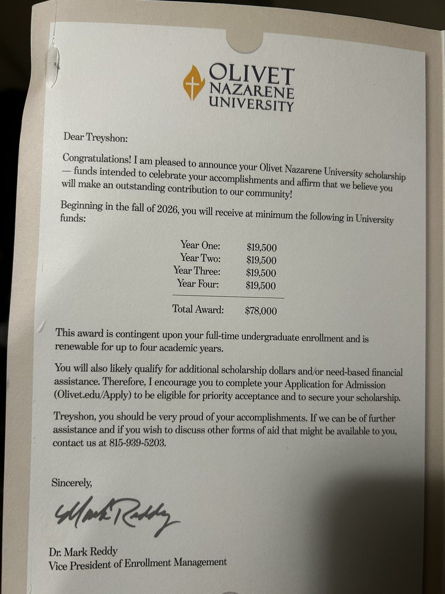 #agtg I’m blessed to say I have received a full ride acedemic scholarship to Olivet Nazarene University #🟣🟡