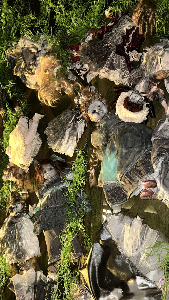 NYC!!! Are you ready to dead dance after the show tonight?? THE MAYHEM BALL AFTERPARTY STARTS AT 11 AT AURA 57 !! 

10 tickets are left till it is completely sold out! 

posh.vip/e/the-opera-ha…