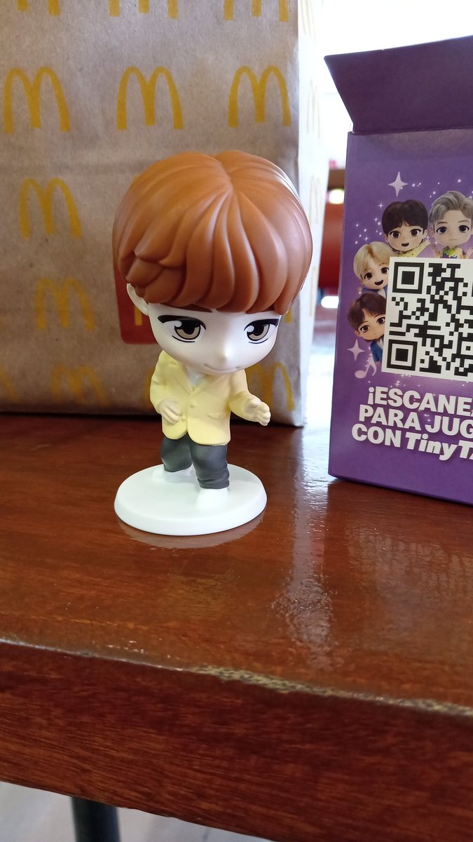 Tengo a jimin tiny, falta jk y tae