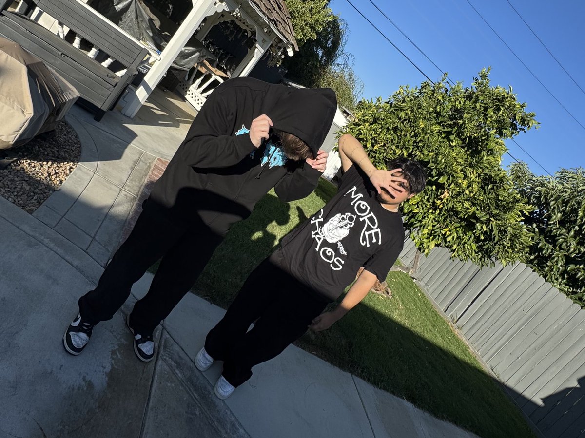 🖐🏽 <a href="/c0nstant111/">InC Constant</a>