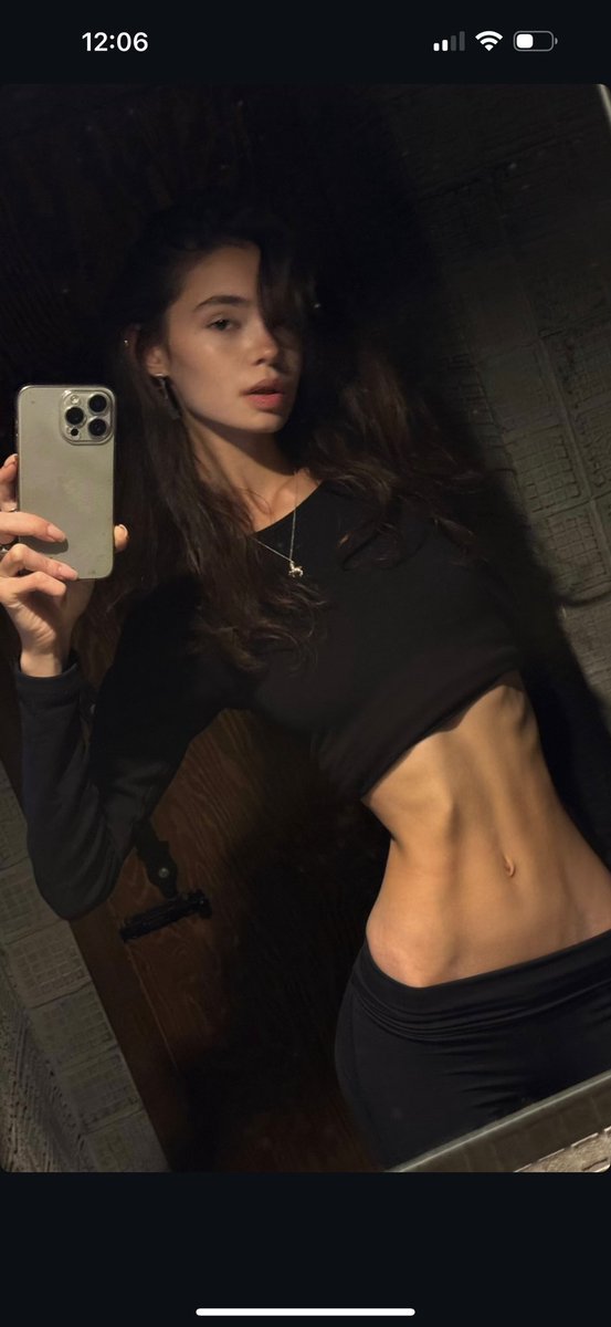 blue⋆✮ tweet media