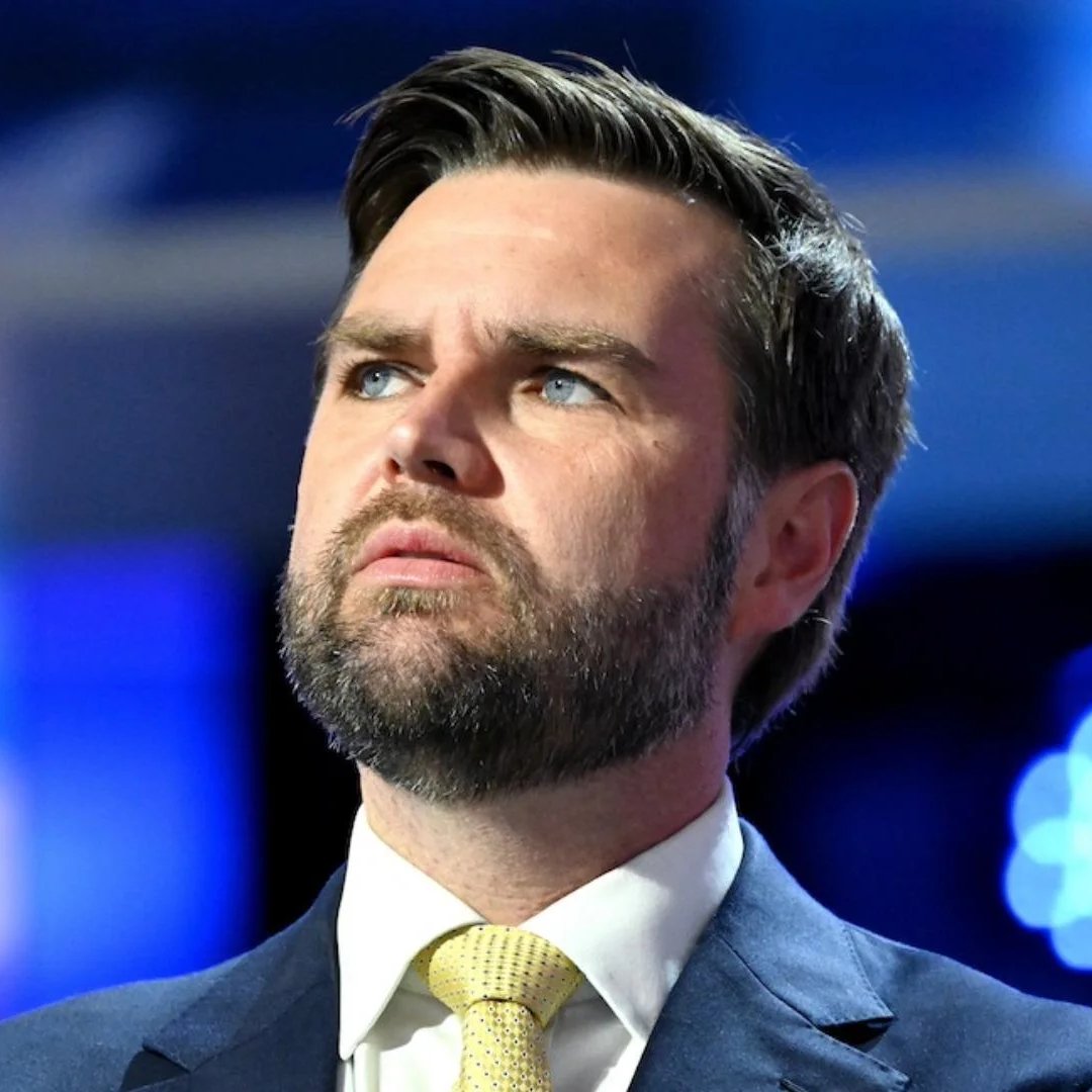 EricLDaugh's tweet image. 🚨 BREAKING: Senator Rand Paul unleashes on JD Vance, FUMES after Vance said "I don't give a sht" to Brian Krassenstein claiming it was wrong to take out the cartel boat coming from Venezuela.

"What a despicable and thoughtless sentiment it is to glorify killing someone without…