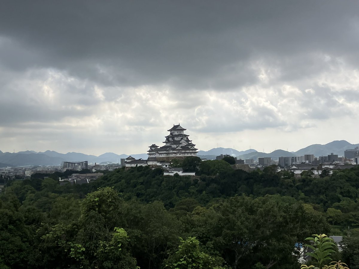 ktst_yuruko's tweet photo. 記念すべき100findが初めてのFTFなの、嬉しすぎる🥳💖
いい写真も撮れたよ🏯 #geocaching https://t.co/iOIxYQ6qlp