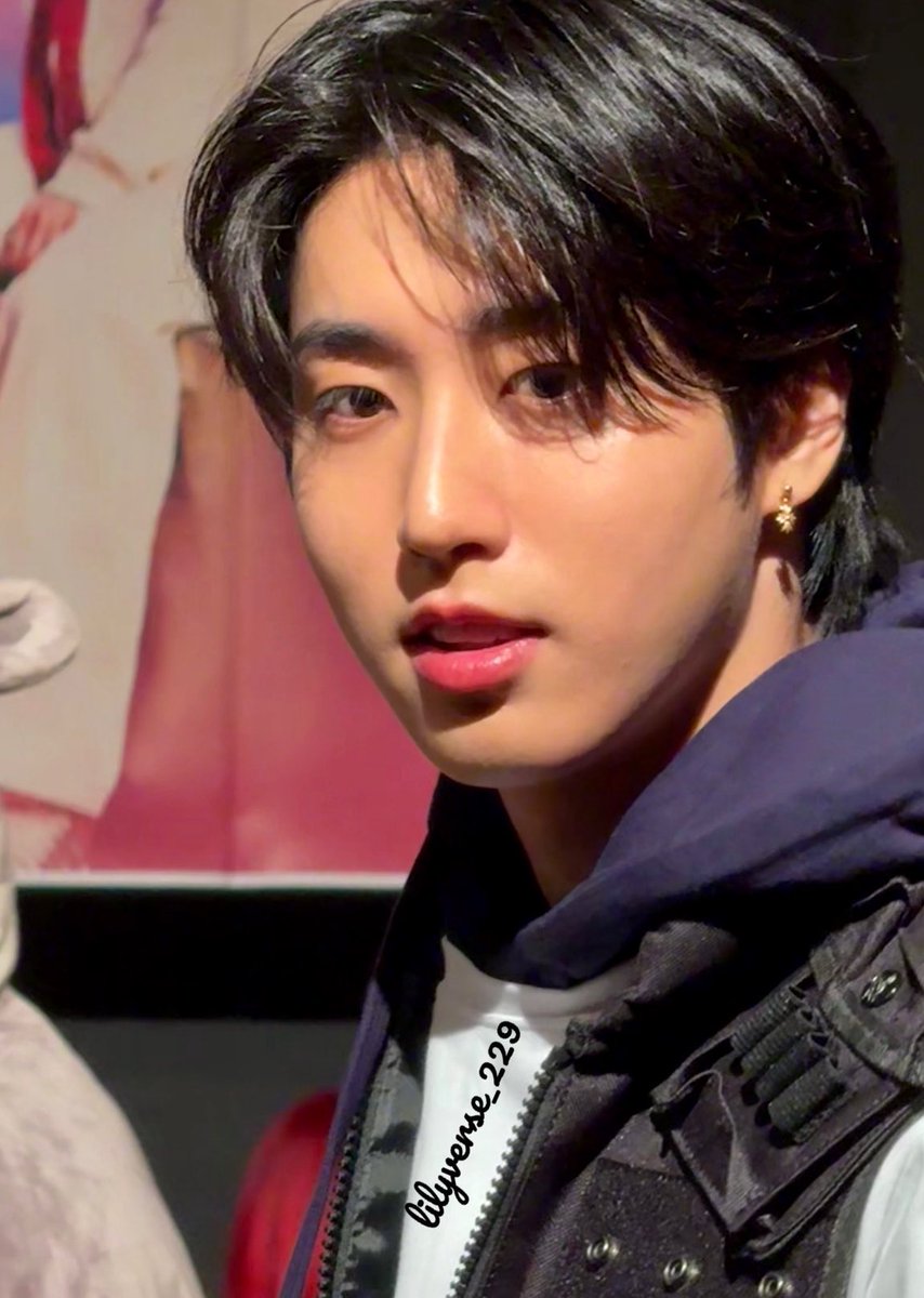 This is literally the most stunning human being to ever grace this earth