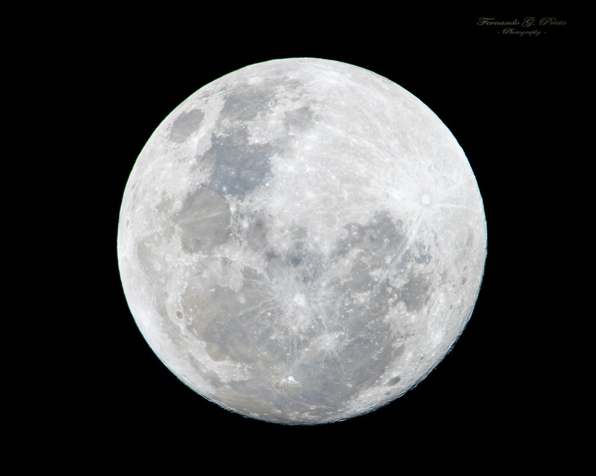 La previa de la Luna Llena... 😍🌕
📷 🇦🇷 06/09/25 
#LunaLlena #Moon #FullMoon #anochecer #atardecer #sunset #Planets #Astrophotography #MoonLovers #MoonHour #Nikon #Sigma