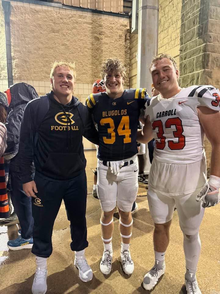CoachPaquet64's tweet photo. #FLAYASONE
Birds at the next level

@LukeBrosig @BrennanKincade @Masonsteckler https://t.co/VCBZKWNsul