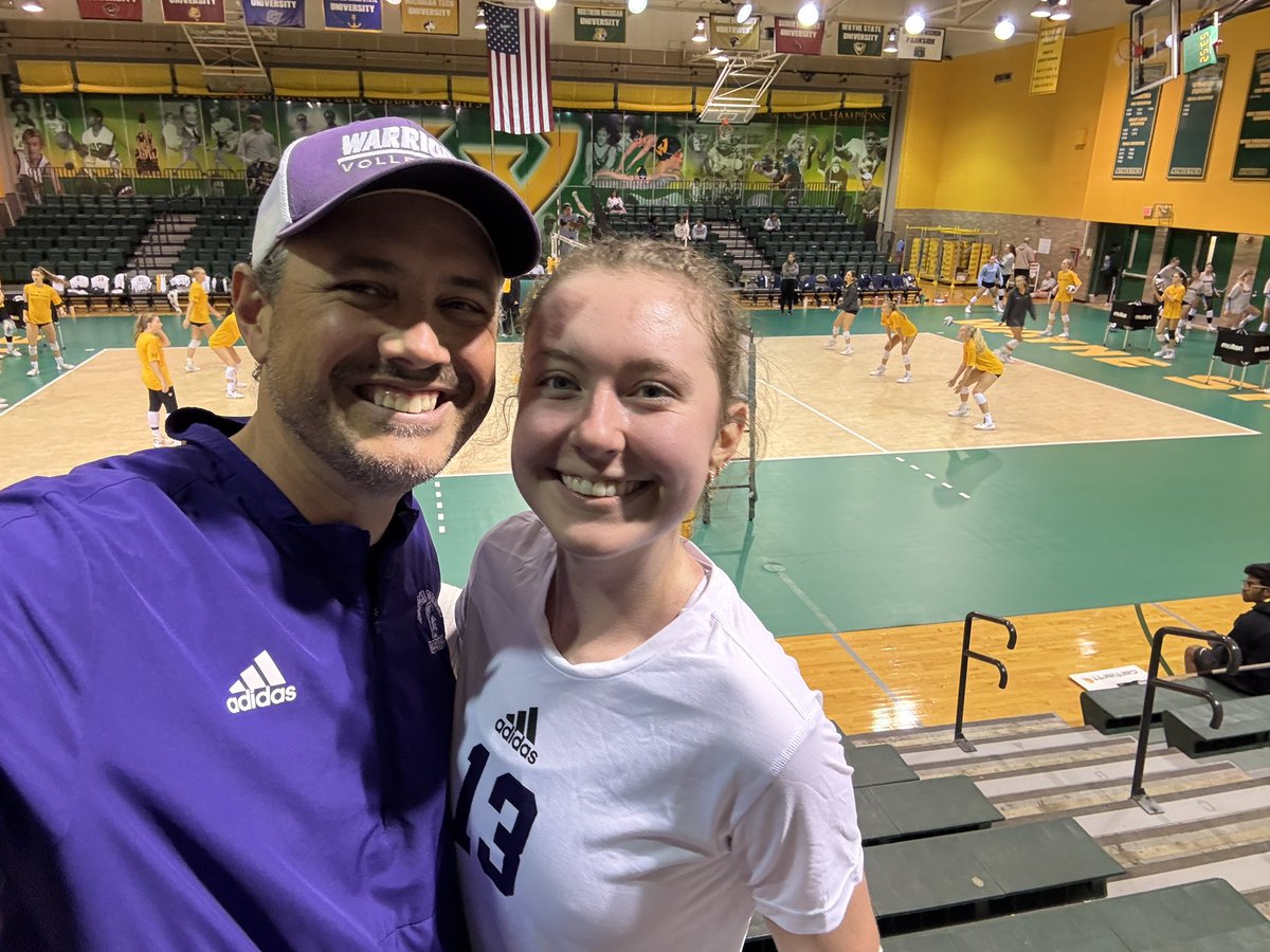 cc2amaz's tweet image. Fun weekend in Detroit at Wayne State University to get the 2025 VB season rolling. 2-2 record with tons of upside for the Warriors!  #stedlets #rollwarriors  @AshlynSteding