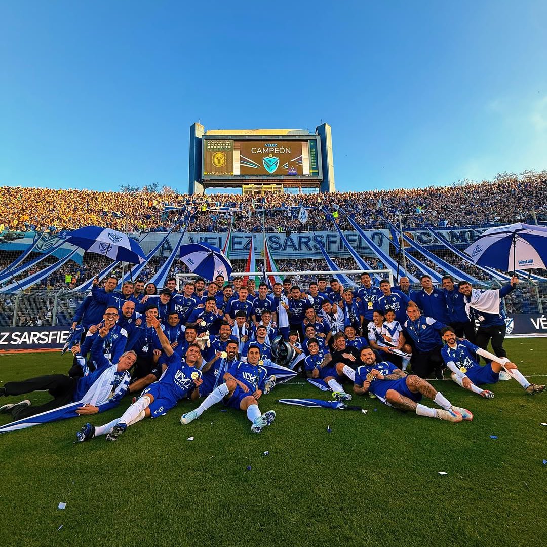 VelezPictures's tweet photo. Vamos por mucho más. https://t.co/y9bXouchdN