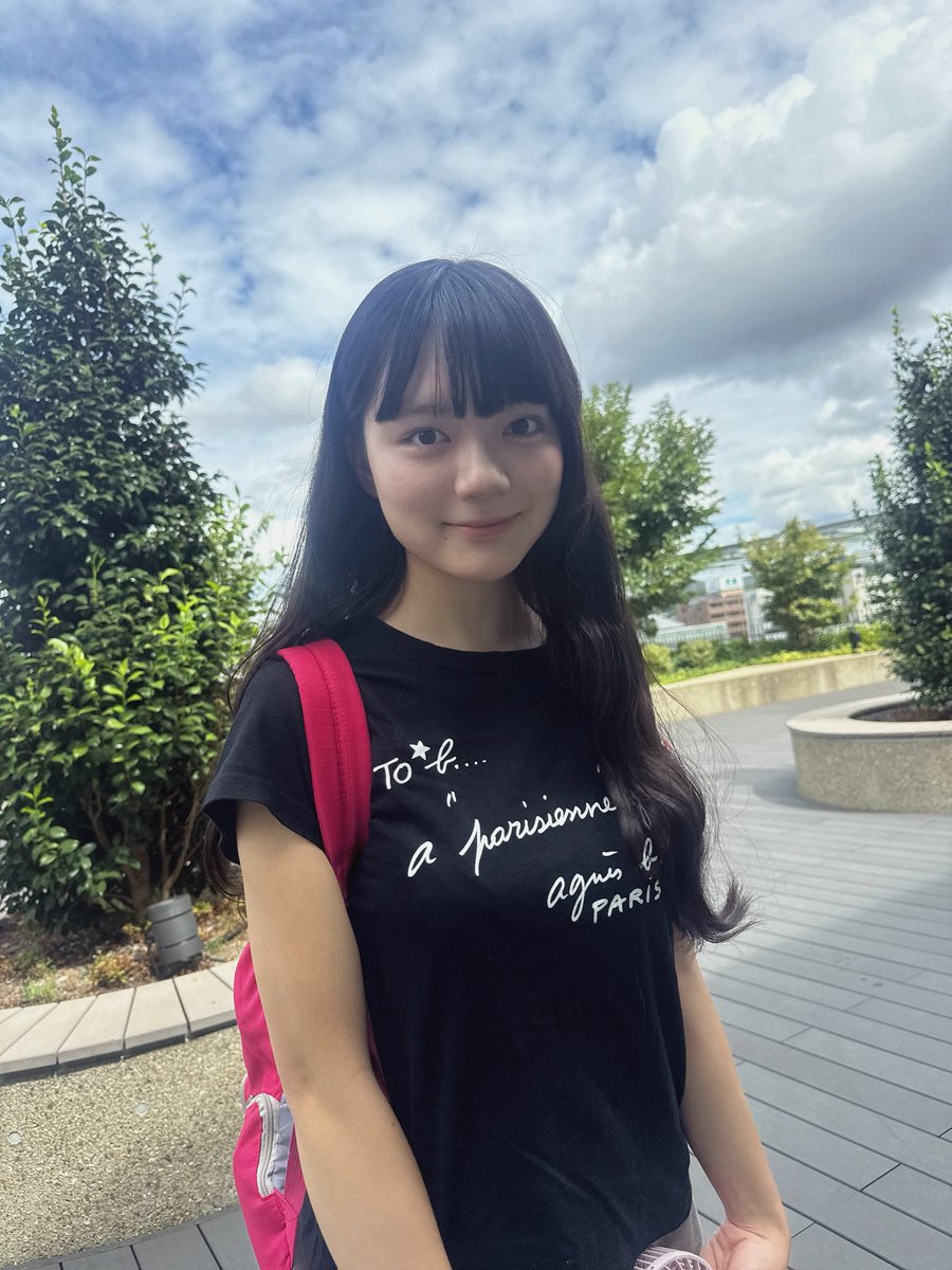 bluesky_pro's tweet photo. 上田惺華ちゃん。朝から事務所の用事でお出かけでした。
順調に終了したので、ちょっと寄り道してから帰ります。😊
#女優　#モデル https://t.co/vhm8le0gY7