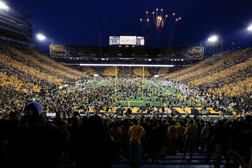 Hawkeye Enjoyer 🐤 tweet media