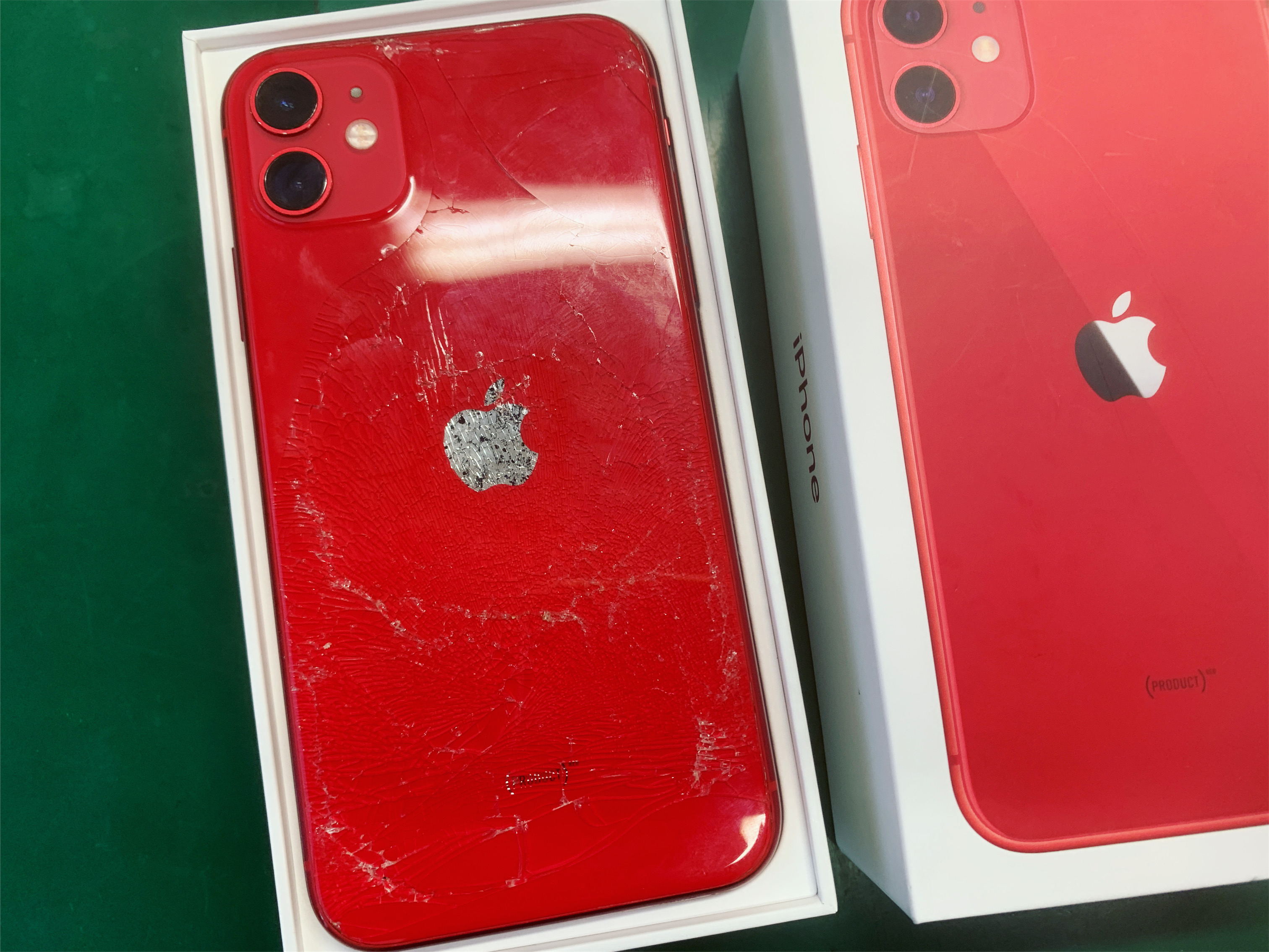 ジャンク品　　iPhone 12 赤色 本体 割れ　液晶割れ ムスビー｜【ジャンク】iPhone12 128GB レッド 電池83％ 画面