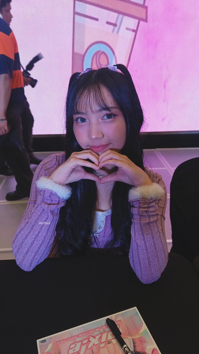 _urcoquettegurl's tweet photo. |090625| POPVERSE
📍SMDC LIGHT MALL

#PIXIE #PIXIE_KATH @pixieofficialph @kathpixieph https://t.co/wHqK3c0CEn