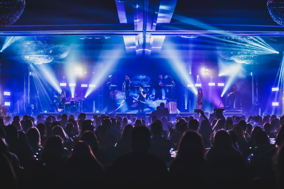 Gracias a todos los que nos acompañaron ayer en Chihuahua!! Siempre es un gusto estar de vuelta!
#EstamosBienTour