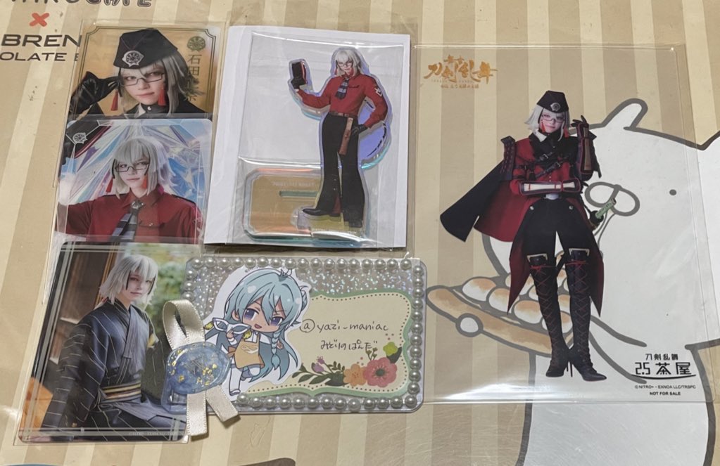 【譲渡】舞台刀剣乱舞 刀ステ 士伝 クリアカード アクスタ

出 石田正宗
求 纏めて2600円（＋送料）

2.5茶屋のクリアシートは500円で計算しています。都内手渡し、郵送。気軽にお声がけください。