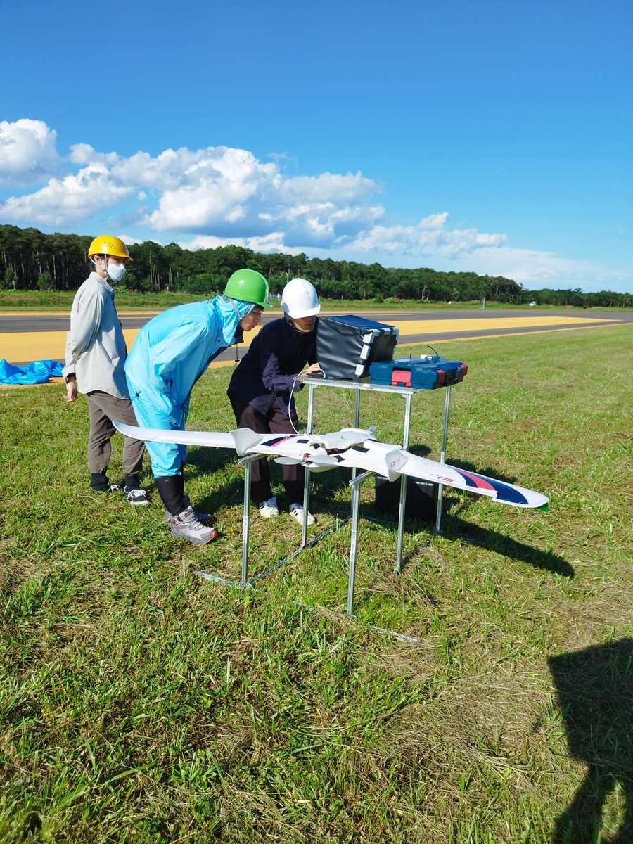 SmartControlUEC's tweet image. ✈️🚀
9月1日から北海道大樹町にて飛行ロボット実験を行っています!
雄大な自然の中で、新しい挑戦が始まりました。
これからの成果もぜひお楽しみに!
#飛行ロボット
#実験
#春から電通大
#uec25
#uec23
#電気通信大学
#大樹町