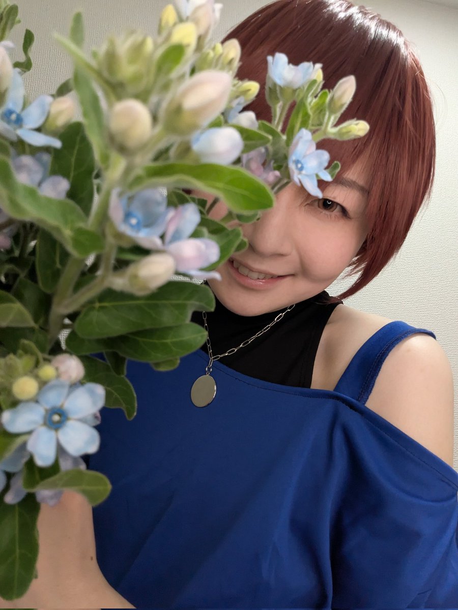 ハイ、受け取ってください♪