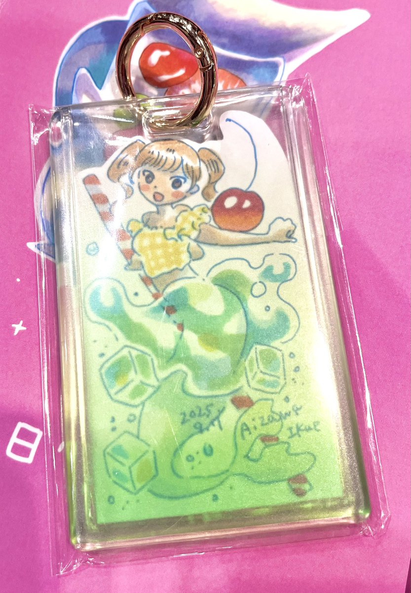設営できました💐ミニ原画キーホルダーやミニ色紙はあるやつだけ