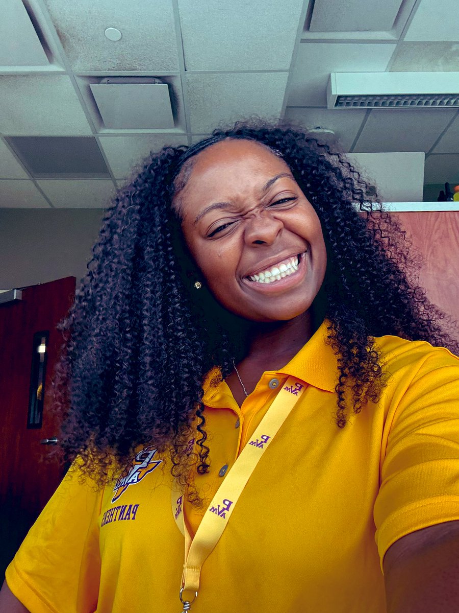 .I’m a football mom of course my weekends are for my babes! #pvamu  #eastside #txhsfb #CollegeFootball #womeninsports #northshore <a href="/JBryceCurry1/">Jayden B. Curry</a>  @davvvyynn 💜💛❤️🤍