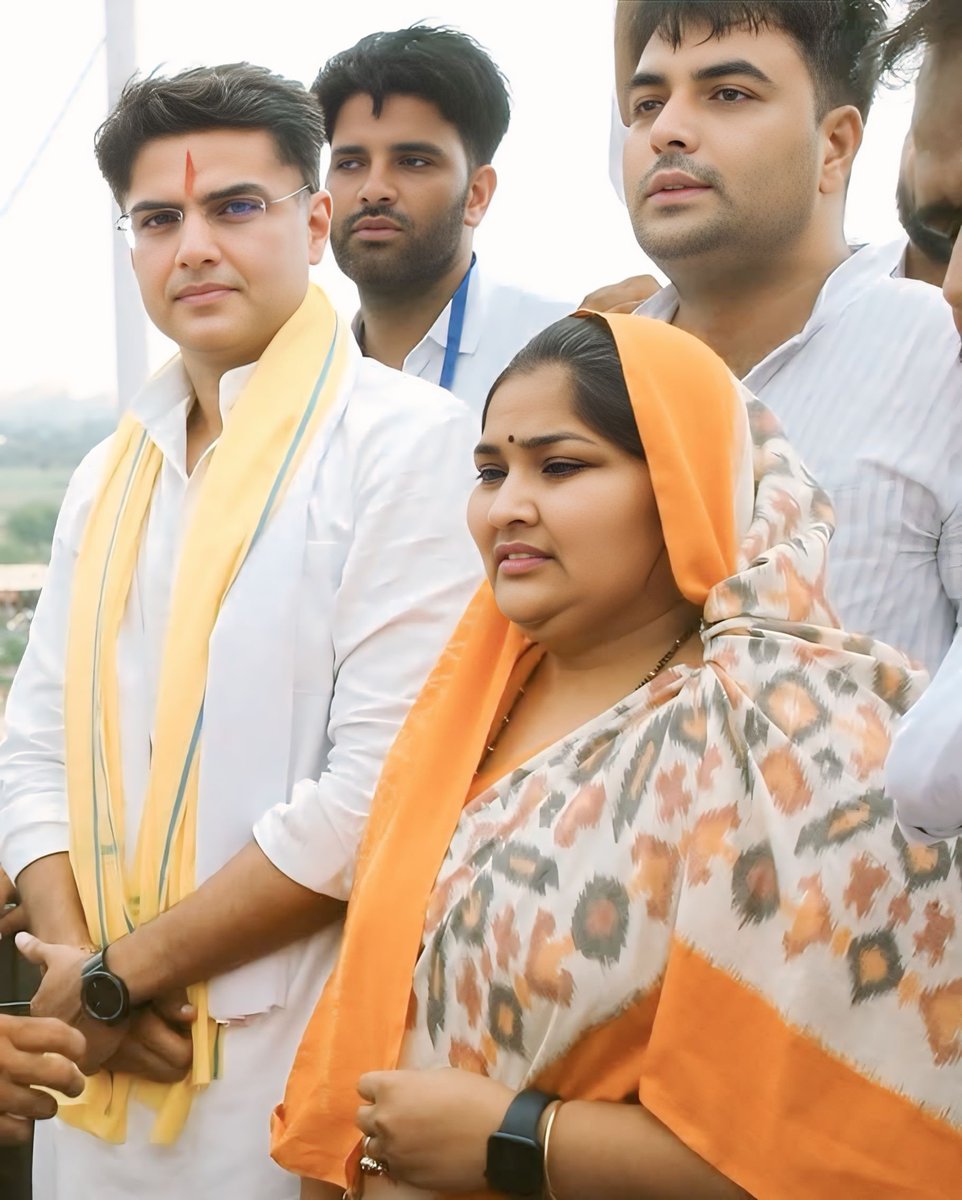 IndiraMeena_'s tweet photo. कांग्रेस के राष्ट्रीय महासचिव एंव राजस्थान के पूर्व उप-मुख्यमंत्री श्री सचिन पायलट को जन्मदिन पर हार्दिक शुभकामनाएं।

मैं ईश्वर से आपके स्वस्थ एवं दीर्घायु जीवन की प्रार्थना करती हूं।
@SachinPilot https://t.co/Ic7z0en8KM