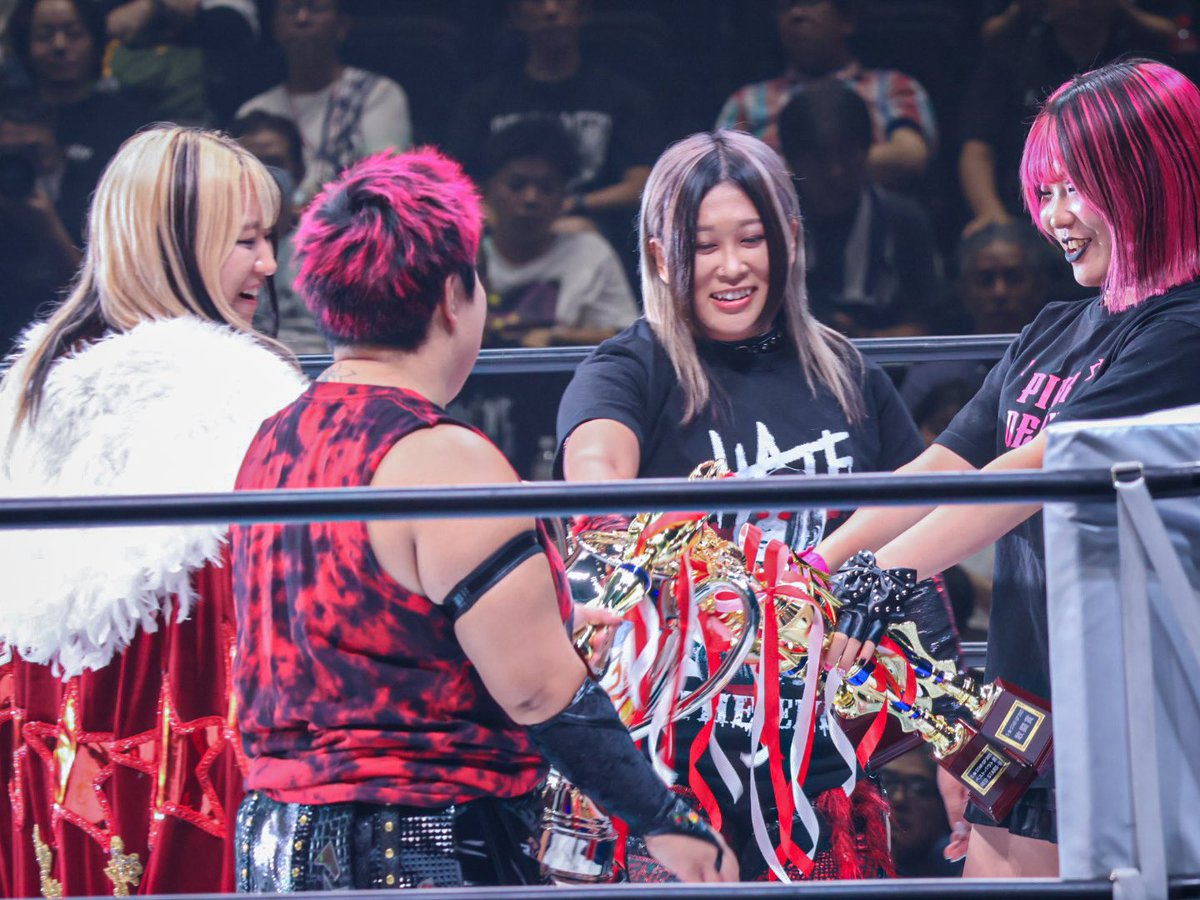 RINA_STARDOM's tweet photo. 5☆STAR GP 2025
・RED STARS-B　ベストバウト賞
・決勝トーナメントベストバウト賞
・技能賞
・敢闘賞

4冠‼️‼️‼️
初出場でこの結果は素直に嬉しいな😈🖤

ただ本気で優勝狙ってたし、その1番価値あるトロフィーに手は届かなかったから全然満足してないけどね
来年は優勝のトロフィー獲る

 #STARDOM https://t.co/R20HkaAitR