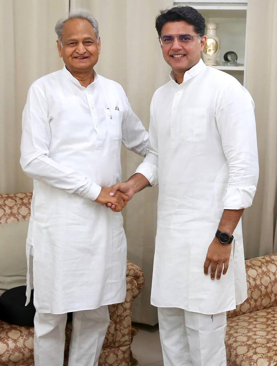 KamaruInc's tweet photo. अखिल भारतीय कांग्रेस कमेटी के महासचिव एवं पूर्व उप मुख्यमंत्री श्री सचिन पायलट जी को जन्मदिन की हार्दिक बधाई एवं शुभकामनाएं।

ईश्वर से आपके उत्तम स्वास्थ्य एवं सुदीर्घ जीवन की कामना करता हूं।

@SachinPilot https://t.co/ALaDXYYL30