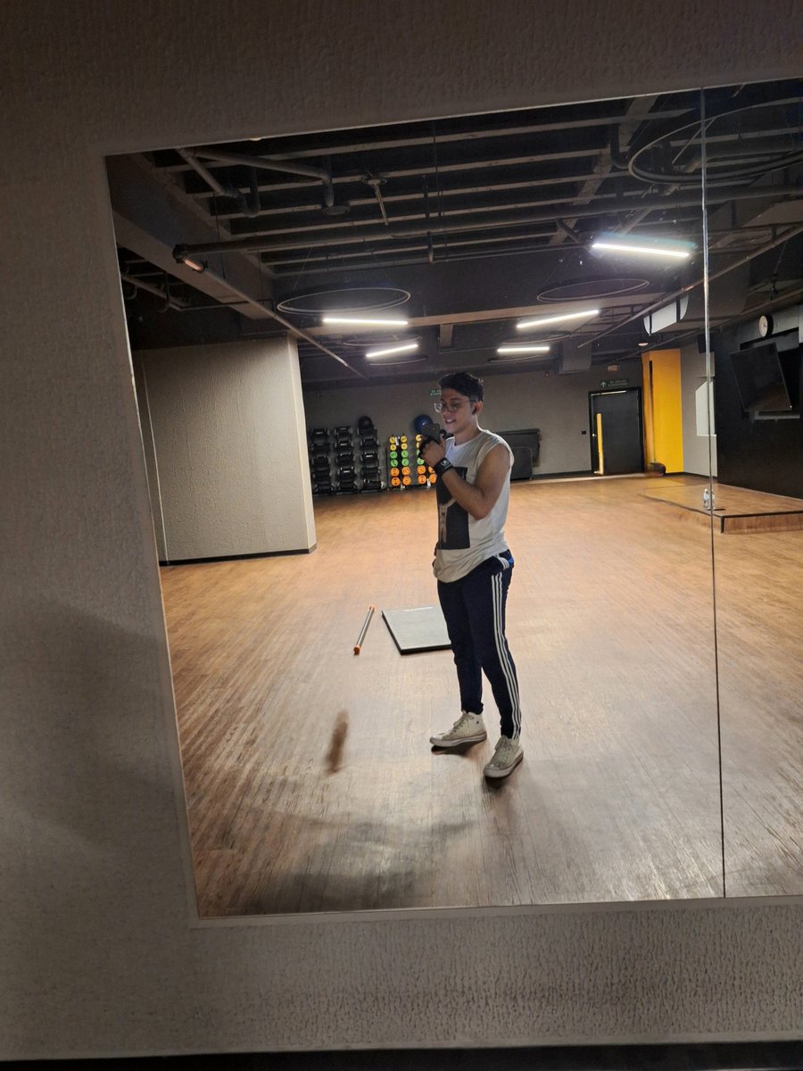 Apilot04's tweet image. All on my tongue I want it 😜