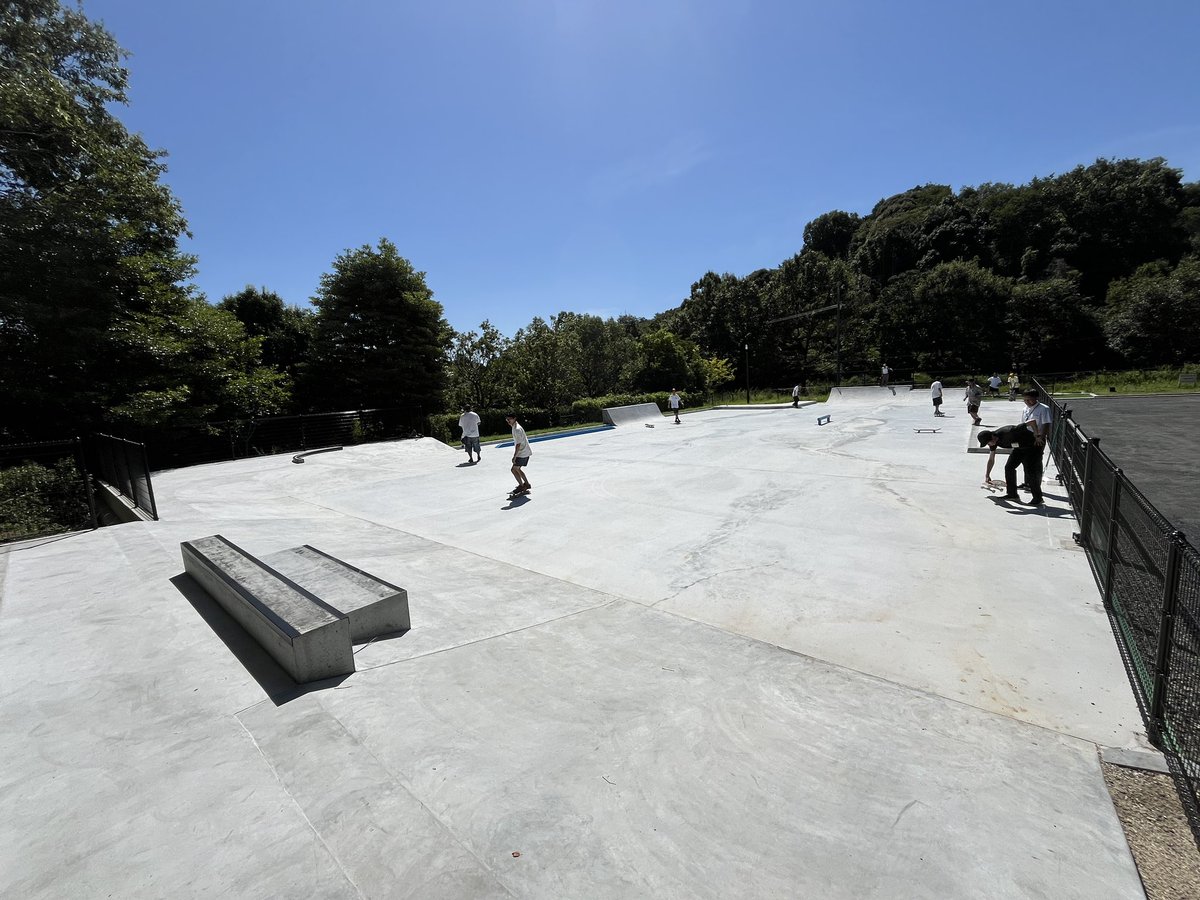 msasktblog's tweet photo. 滋賀県守山市の琵琶湖大橋挟んでお隣の大津市堅田にできる県営春日山公園スケボーパークの試走しました！セクション充実しためちゃいいパークです🔥 パークは近日OPEN🛹 https://t.co/uM4kQp3hrs