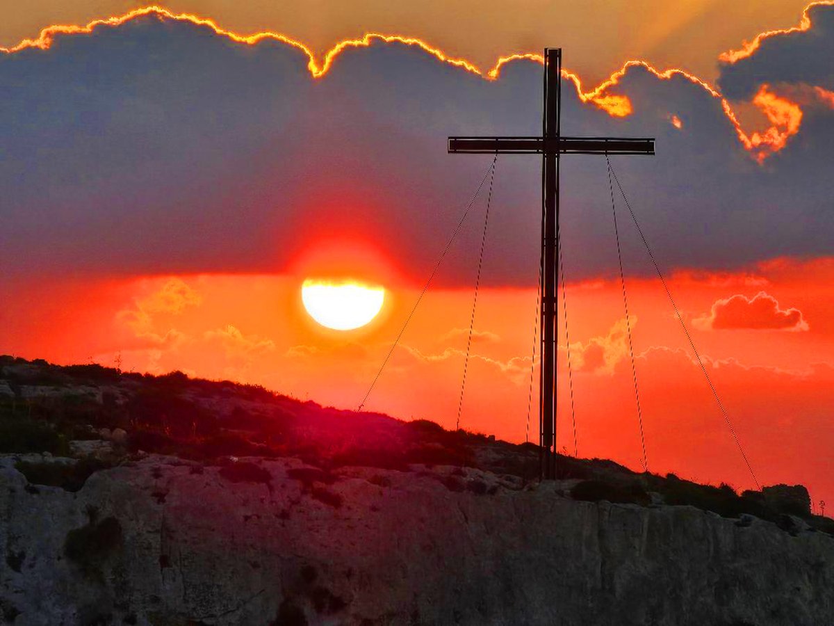 WomanDreamer2's tweet image. Reflections on the hijacking of Christianity by the Gospel of Prosperity.
#ScriptureReflections #SundayReadings #Beatitudes #RadicalChristianity #discipleship #GospelJesus