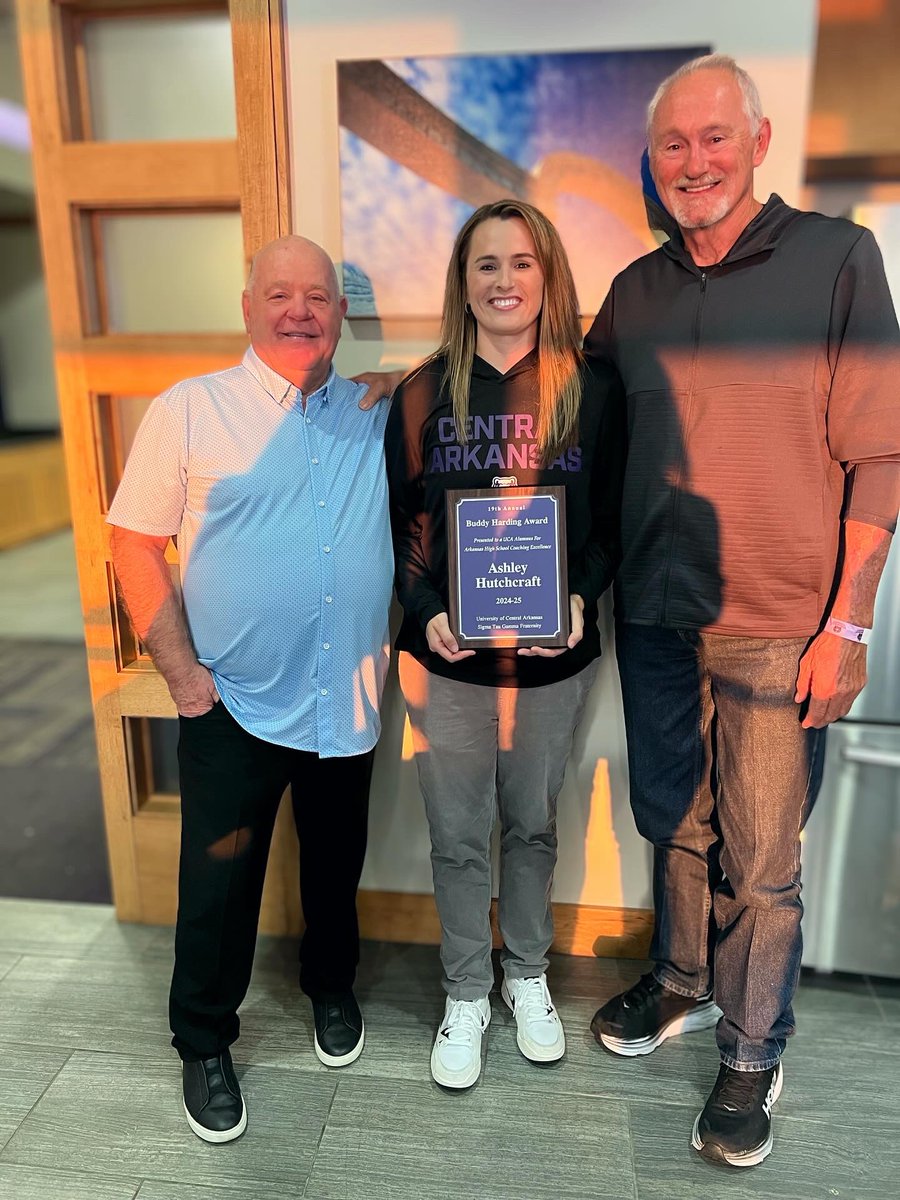 Honored to receive the Buddy Harding Award tonight at the UCA football game. 💜Special thanks to Rush Harding and the Sigma Tau Gamma fraternity. Even more meaningful since my dad was the first recipient  and now I’m the 19th and first female coach to be honored.🚾🏀