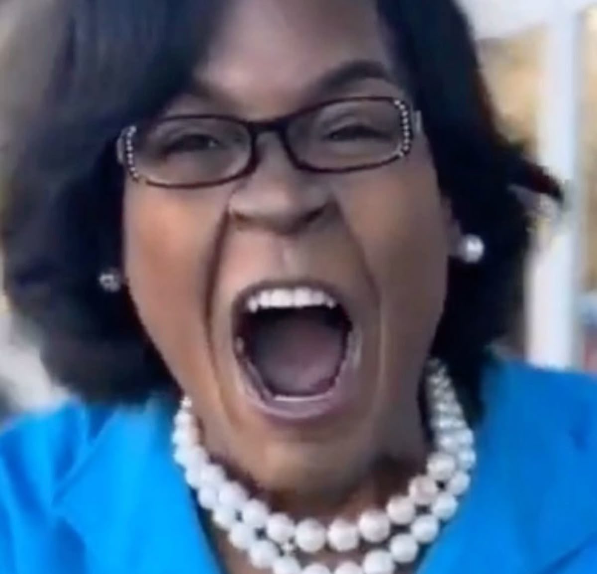 met a tight end that plays for my school today and i told him they’ve gotten a lot of great pr lately