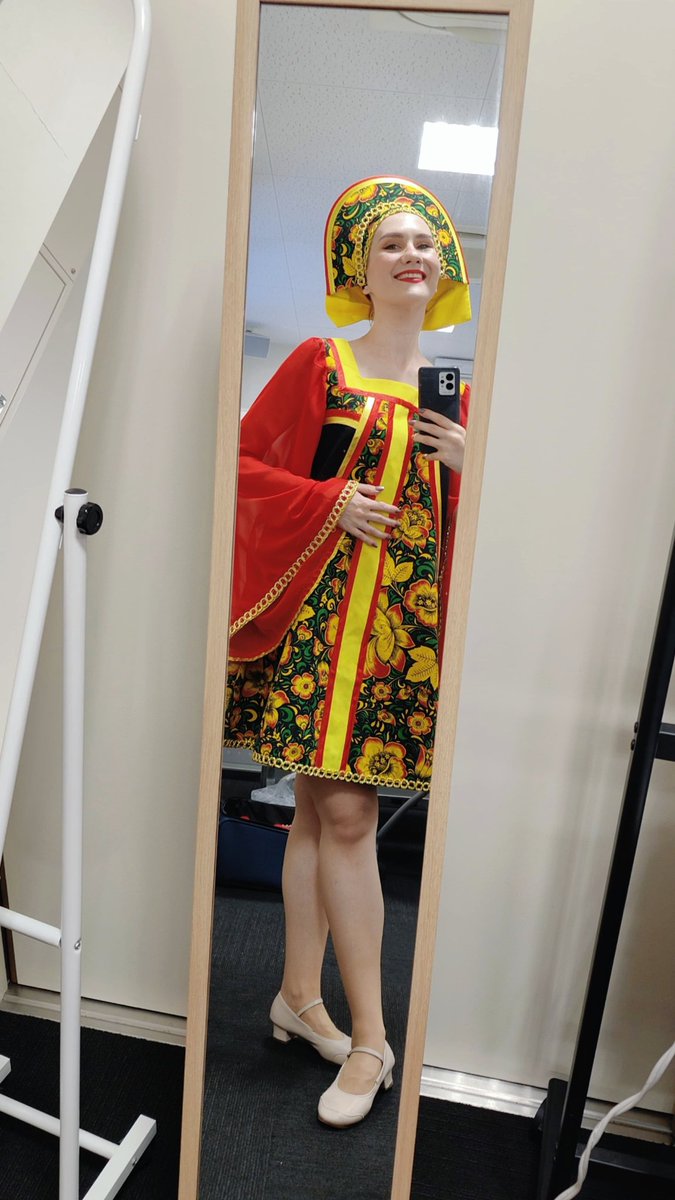 kita_no_kanaria's tweet photo. ロシア舞踊アンサンブル「カチューシャ」＠yolobase✨
お招きいただき、ロシアのプログラムを披露できたことにとても感謝しています。
ロシアの文化・舞踊・芸術については、京都のロシア文化センターでさらに知ることができます。
#アンサンブルカチューシャ #ロシア舞踊 #ロシア文化 #大阪 #YOLOBASE https://t.co/6AHu5p7whB