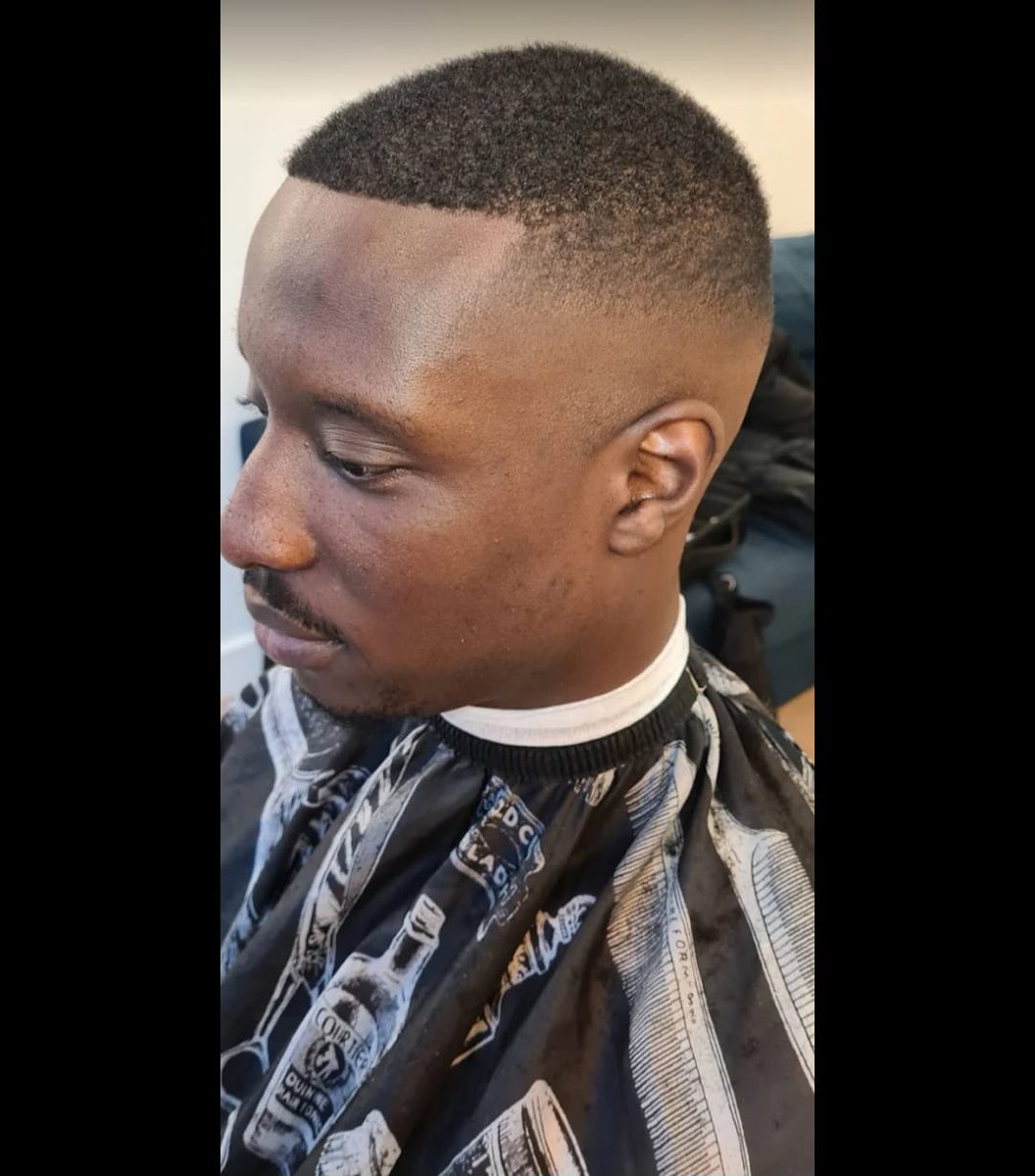 OPEN TILL LATE...
Barber Eastlondon. 07490454232 #barber #eastlondon #towerhamlets #haircut #barberservice #poplar #docklands #asian #barbershop #canarywharf #trim #eastlondonbarber #barbereastlondon #barbershopeastlondon #limehouse #londonbarber #london #barberlove #haircut