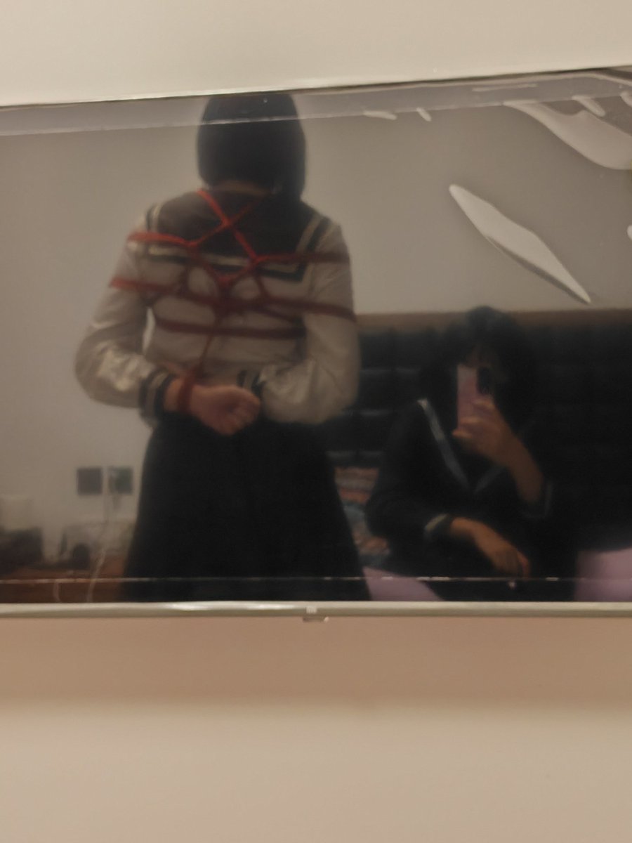 Elysiaaa99's tweet photo. 今日任务：当缚手🫣 https://t.co/WlejKstrJu