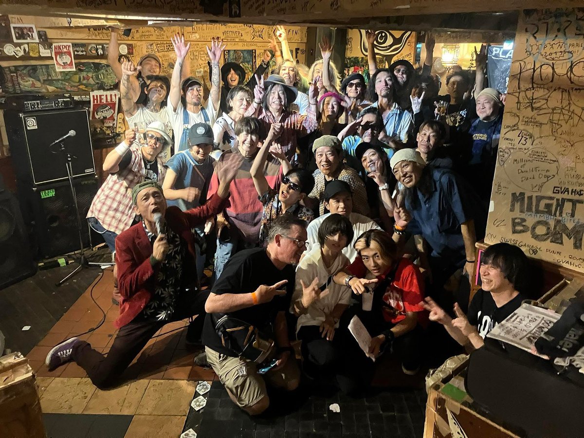 yokohama_puente's tweet image. 昨夜！
9月の蝉！

大変盛り上がり最高に楽しいイベントになりました！！！
来て頂いたお客様、出演者の皆様、
そして企画の岩方さん本当にありがとうございました！！！

THE GOD  
バビロンブレイカーズ 
やさぐれ 
BACARA 
60’WHALES 
地下水道  

FOOD：たらふくちゃん 

MC：M-13

by 友寄寄勇