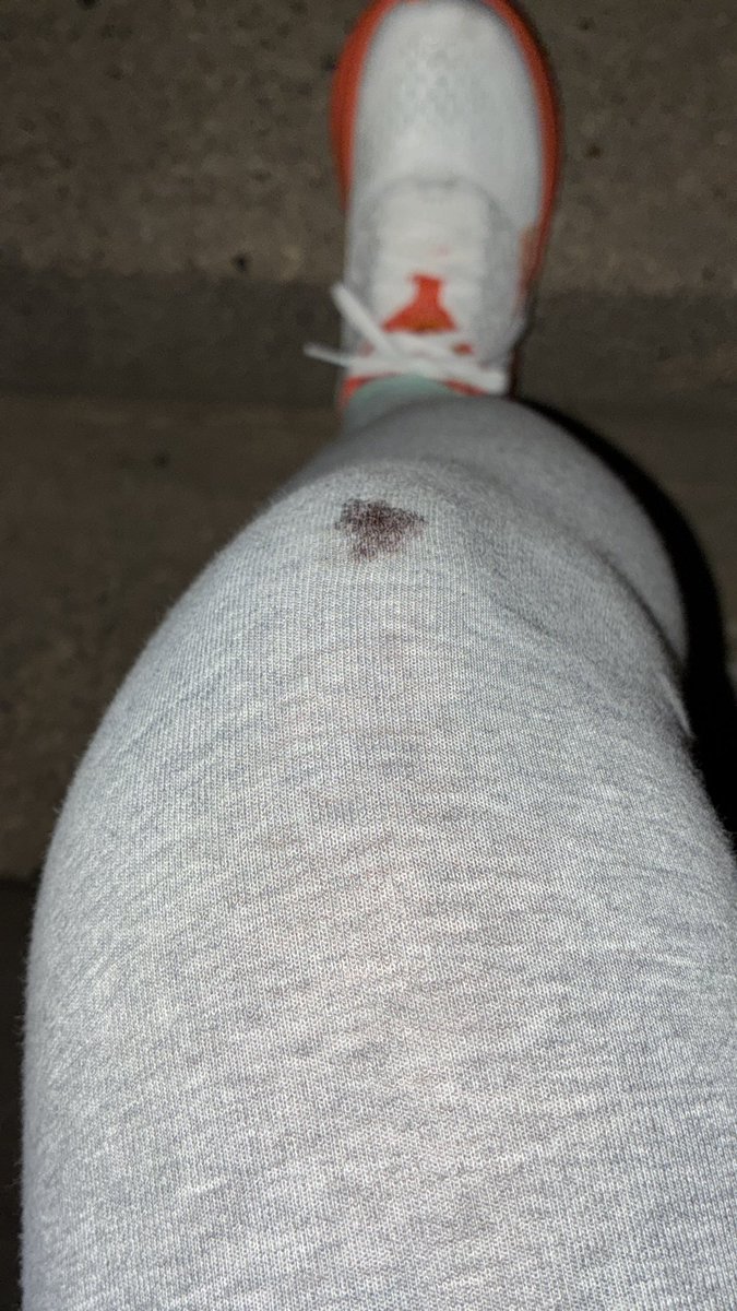 SueHappy3's tweet photo. I fell! I’m okay! Kiddo waiting to patch me up! 😒😖🫣
The journey isn’t easy! #7miles #donterunandtakepics 😒 #Halfmarathontraining
Last time I bought new shoes, I got hit by a truck! 😐😐😐
#Fml https://t.co/Hrr8HRDg4h