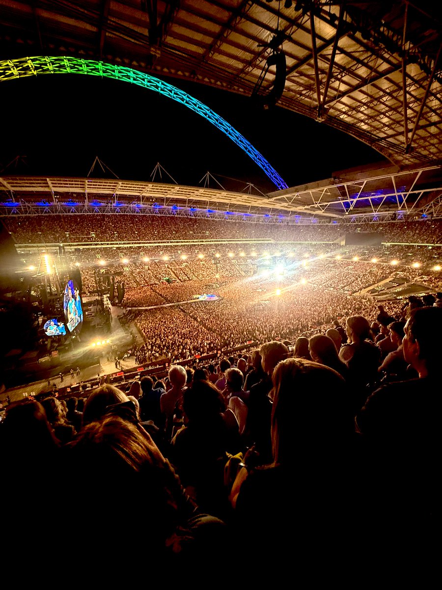 When no seat is a bad seat at <a href="/wembleystadium/">Wembley Stadium</a> watching <a href="/coldplay/">Coldplay</a> 🌟 #MusicOfTheSpheresWorldTour #ColdplayWembley #Coldplay